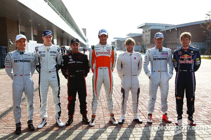 Nico Rosberg, Mercedes GP con Nico Hulkenberg, Williams F1 Team, Timo Glock, Virgin Racing, Adrian Sutil, Force India F1 Team, Nick Heidfeld, piloto de prueba Mercedes GP, Michael Schumacher, Mercedes GP y Sebastian Vettel, Red Bull Racing