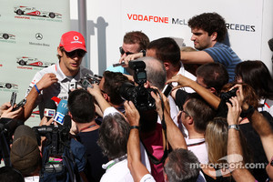 Jenson Button, McLaren Mercedes talks to the media after an attempted armed robbery on his car