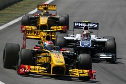 Vitaly Petrov, Equipo Renault F1