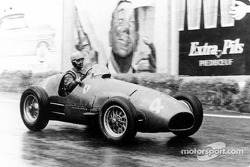 Альберто Аскари в Ferrari 500 F2