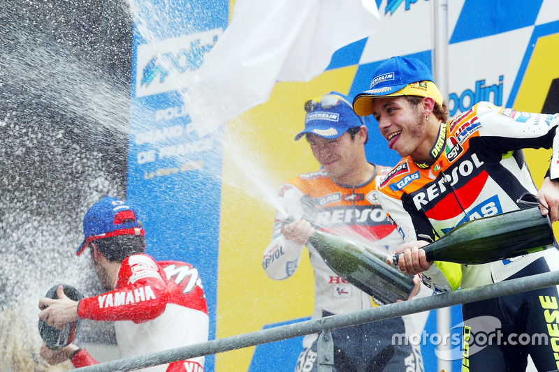 2002 : 1. Valentino Rossi, 2. Tohru Ukawa, 3. Max Biaggi