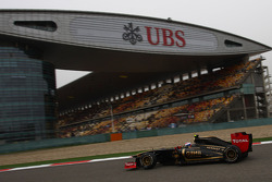 Виталий Петров, Lotus Renalut F1 Team
