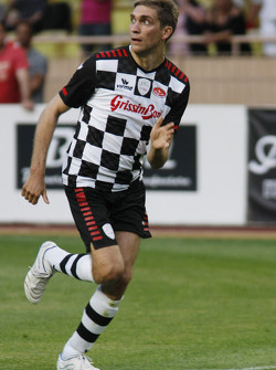 Виталий Петров, Lotus Renault GP