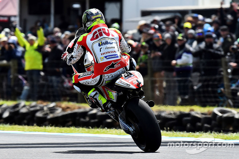#9: Cal Crutchlow mit Wheelie