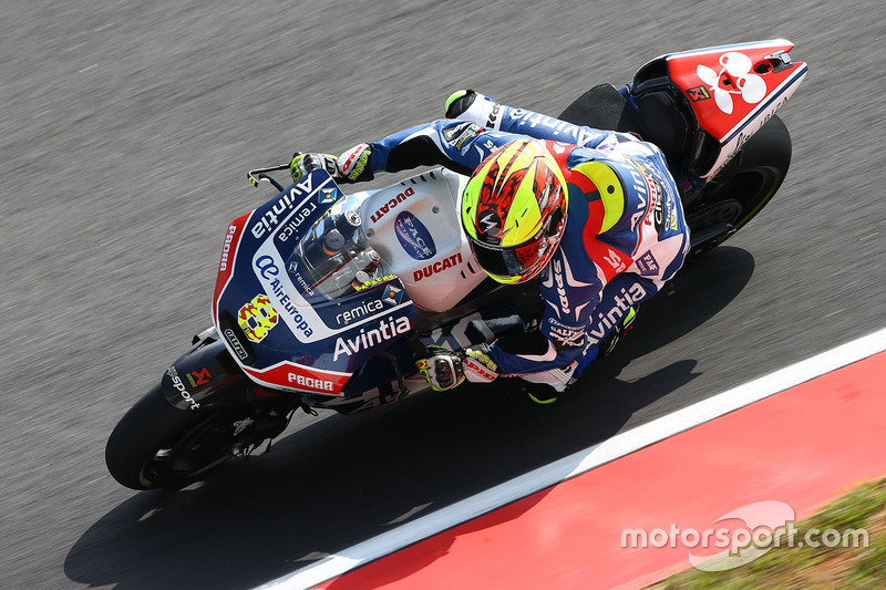 Barberá devant la Ducati officielle de Iannone ?