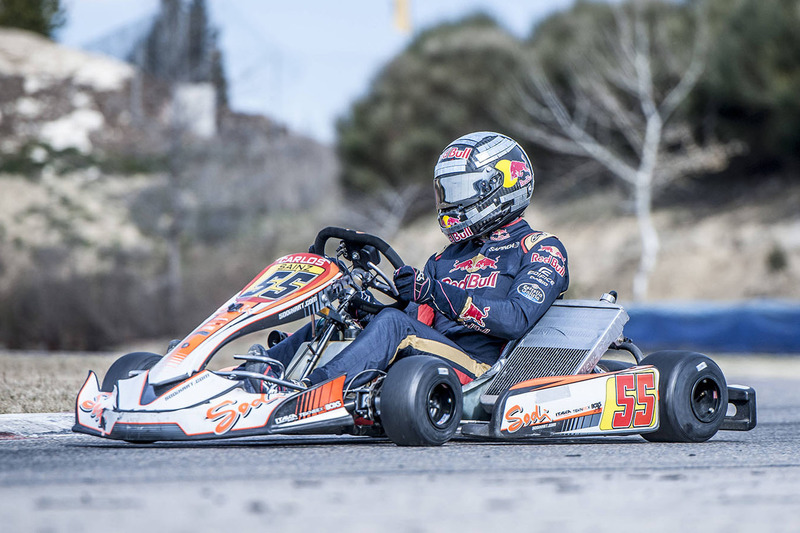 Carlos Sainz Jr., Scuderia Toro Rosso traint op de Karting Club Correcaminos in Recas