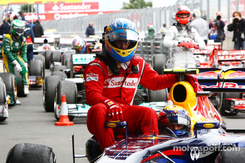 Alemanha 2011: Mark Webber (Red Bull) e Fernando Alonso (Ferrari)