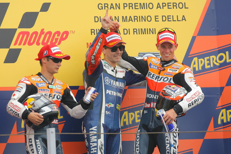 Podium: 1. Jorge Lorenzo, 2. Dani Pedrosa, 3. Casey Stoner