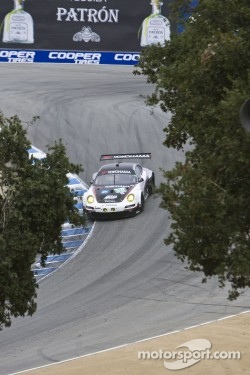 #48 Paul Miller Racing Porsche 911 GT3 RSR: Bryce Miller, Sascha Maassen