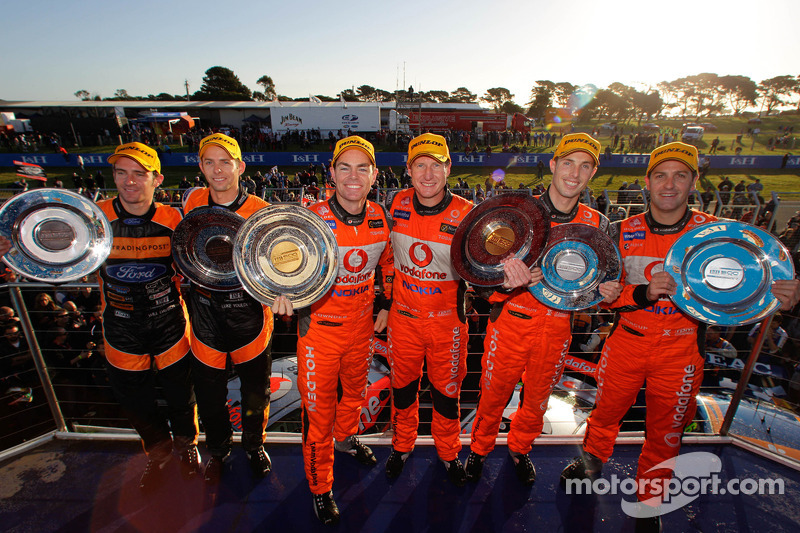 Podium: race winners Craig Lowndes and Mark Skaife, second place Jamie Whincup and Andrew Thompson, third place Will Davison and Luke Youlden