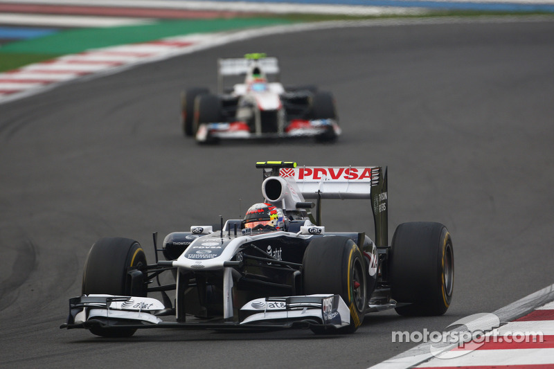 2011: 威廉姆斯FW33赛车