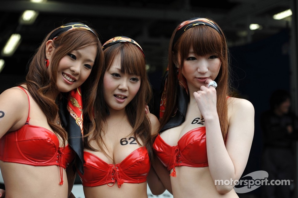 Girls in the pit lane