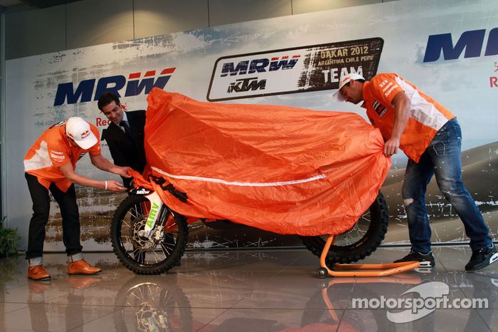 Marc Coma y Joan Pedrero descubren sus KTM