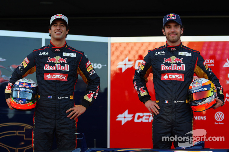 Новий сезон Toro Rosso почала з новою парою пілотів – у 2012 році команда оголосила про підписання контрактів із Даніелем Ріккардо та Жаном-Еріком Вернєм.
