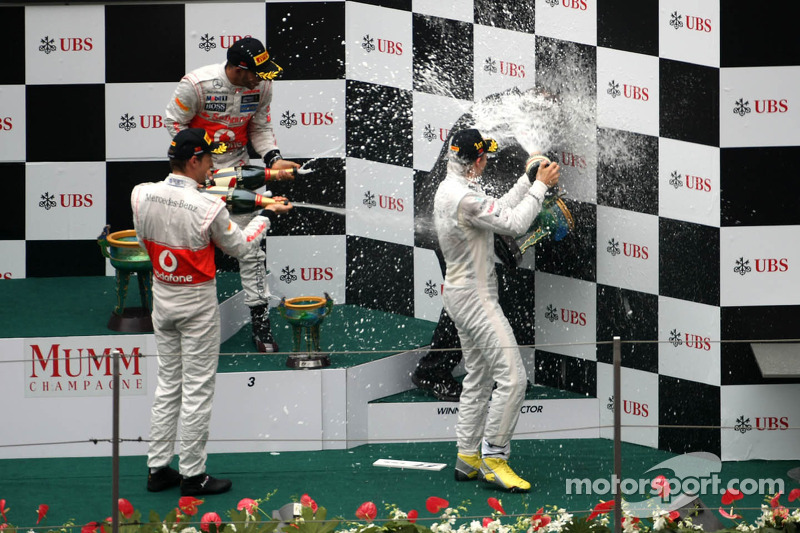 Jenson Button, McLaren Mercedes, Nico Rosberg, Mercedes AMG F1, Lewis Hamilton, McLaren Mercedes en 