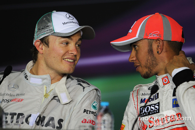 basın toplantısı: Yarış galibi Nico Rosberg, Mercedes AMG F1, 3. Lewis Hamilton, McLaren