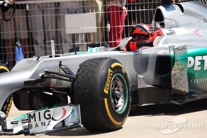 Michael Schumacher, Mercedes AMG F1 celebra su tercera posición en parc ferme