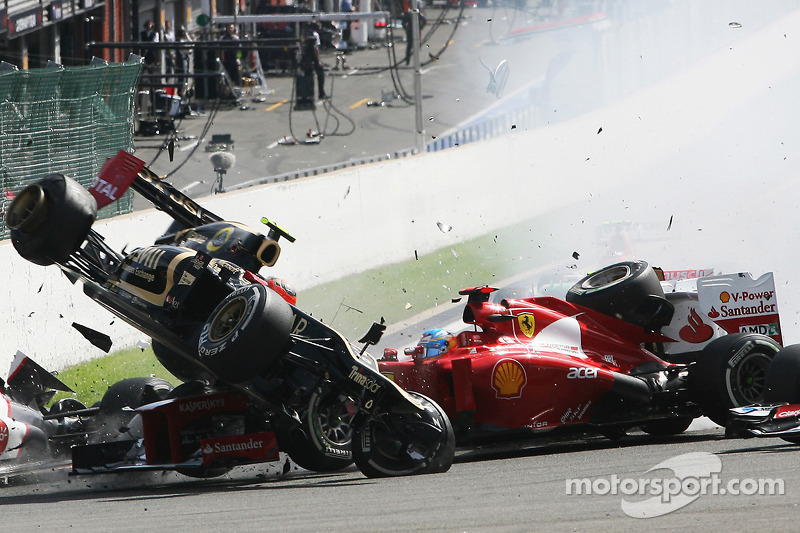 F1 2012 - Belga Nagydíj - startbaleset
