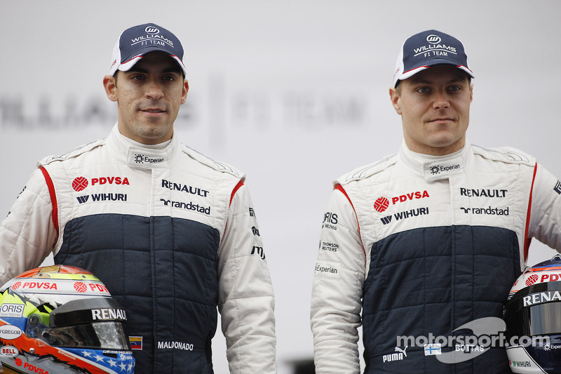 2013: подписание контракта боевого пилота с Williams