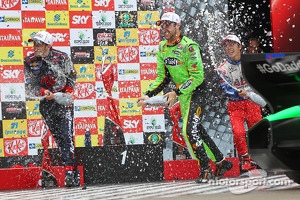 Podium: race winner James Hinchcliffe, Andretti Autosport Chevrolet, second place Takuma Sato, A.J. Foyt Enterprises Honda, third place Marco Andretti, Andretti Autosport Chevrolet