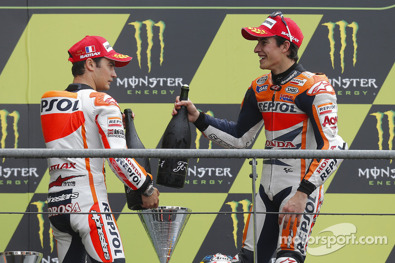 Podio: ganador de la carrera Dani Pedrosa, Repsol Honda Team y el tercer lugar Marc Marquez, Repsol Honda Team