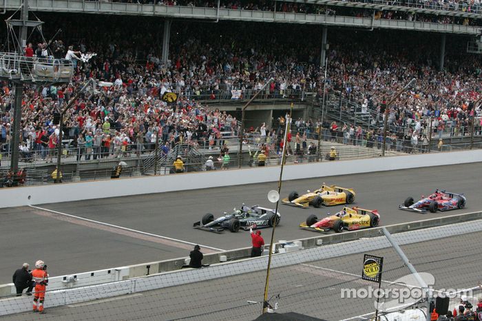 Bandeira para Tony Kanaan
