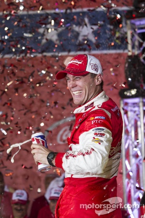 Race winner Kevin Harvick, Richard Childress Racing Chevrolet