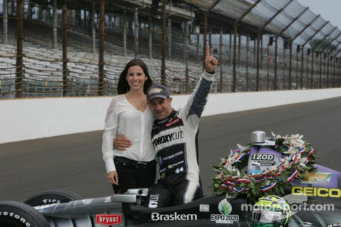 O vencedor Tony Kanaan, KV Racing Technology Chevrolet comemora