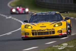 #70 Larbre CompÃ©tition Corvette C6.R: Philippe Dumas, Manuel Rodrigues, Cooper MacNeil