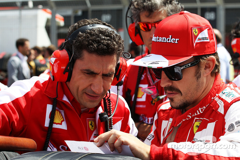 Fernando Alonso Ferrari on the grid with Andrea Stella Ferrari Race Engineer at British GP