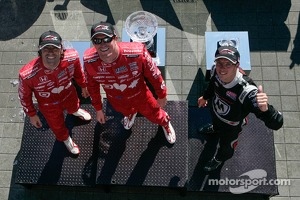 Scott Dixon, Target Chip Ganassi Racing Honda, Sébastien Bourdais, Dragon Racing Chevrolet and Dario Franchitti, Target Chip Ganassi Racing Honda