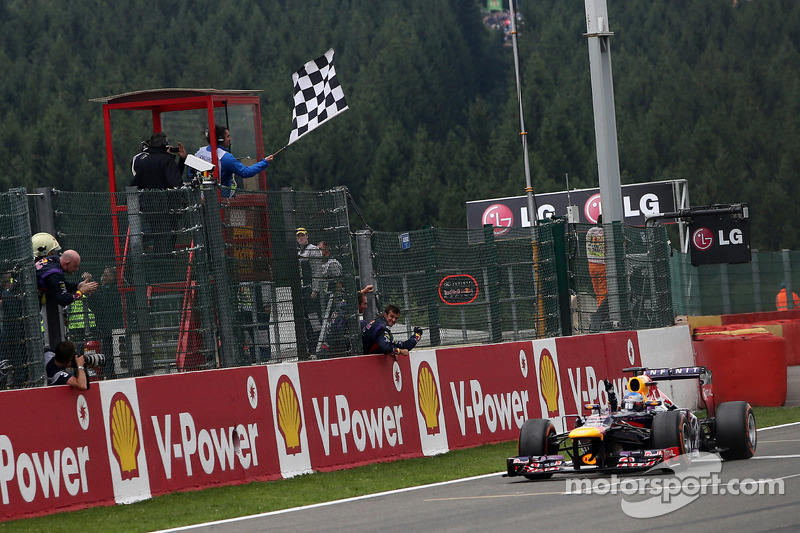 2013. Четвертые титулы с Red Bull и Феттелем