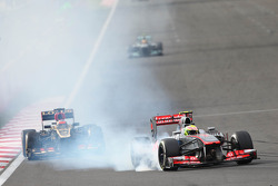 Sergio Perez, McLaren MP4-28 locks up, turn 1