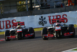 Sergio Perez, McLaren MP4-28 ve Jenson Button, McLaren MP4-28