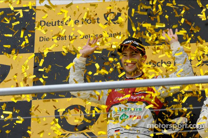 Ganador del campeonato Mike Rockenfeller, Audi Sport Team Phoenix Racing