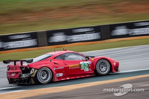 #62 Risi Competizione Ferrari F458 Italia: Olivier Beretta, Matteo Malucelli, Robin Liddell