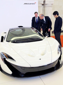British Prime Minister David Cameron with Ron Dennis, McLaren