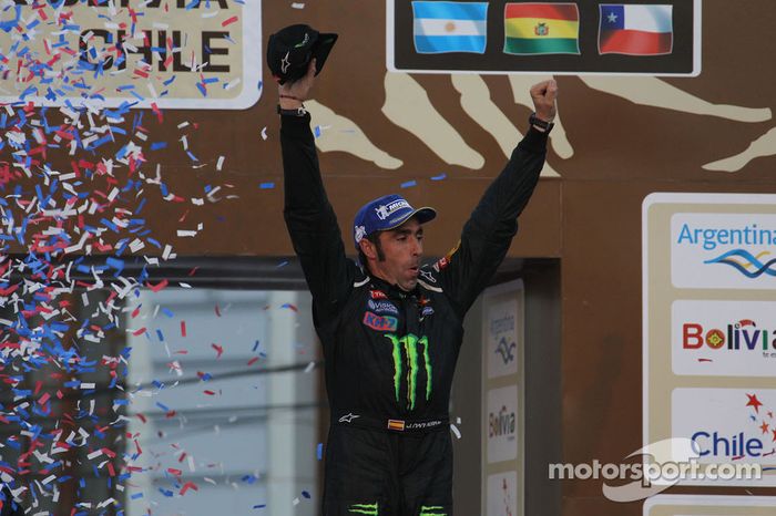 El ganador de la categoría de coches, Nani Roma