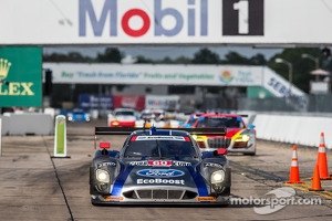 #60 Michael Shank Racing with Curb/Agajanian Riley DP Ford EcoBoost: John Pew, Oswaldo Negri, Justin Wilson