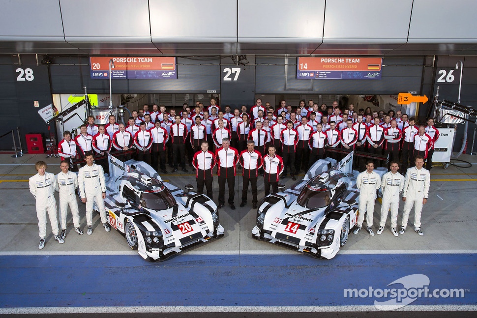 #14 Porsche Team Porsche 919 Hybrid: Romain Dumas, Neel Jani, Marc Lieb and #20 Porsche Team Porsche 919 Hybrid: Mark Webber, Brendon Hartley, Timo Bernhard