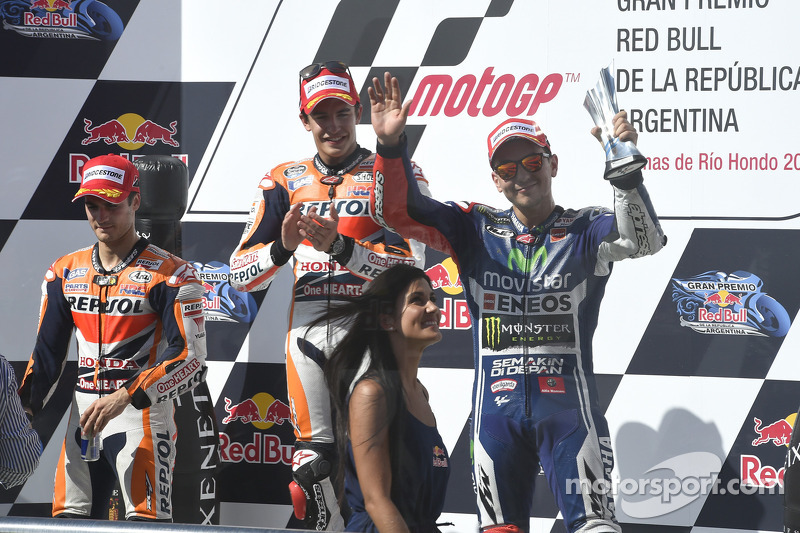 Pemenang balapan Marc Marquez, runner-up Dani Pedrosa, peringkat ketiga Jorge Lorenzo