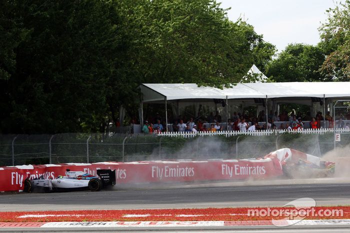 Felipe Massa, Williams FW36 y Sergio Pérez, Sahara Force India F1 VJM07 choque en la última vuelta d