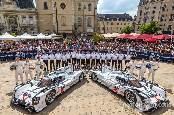 #20 Porsche Team Porsche 919 Hybrid: Timo Bernhard, Mark Webber, Brendon Hartley;#14 Porsche Team Porsche 919 Hybrid: Romain Dumas, Neel Jani, Marc Lieb
