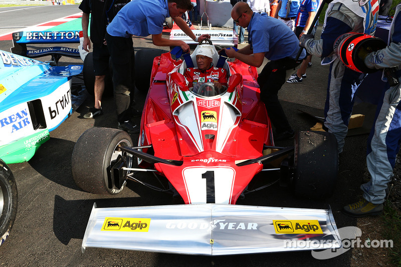 Niki Lauda con el Ferrari 312T2