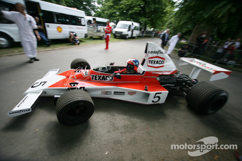 McLaren M23
