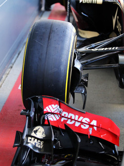 Lotus F1 E22 avec les pneus 18 pouces