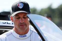 Patrick Dempsey compitiendo en la carrera de la Porsche Supercup