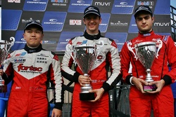 Racewinnaar Matt Rao, tweede plaats Martin Cao, derde plaats Peter Li Zhi Cong