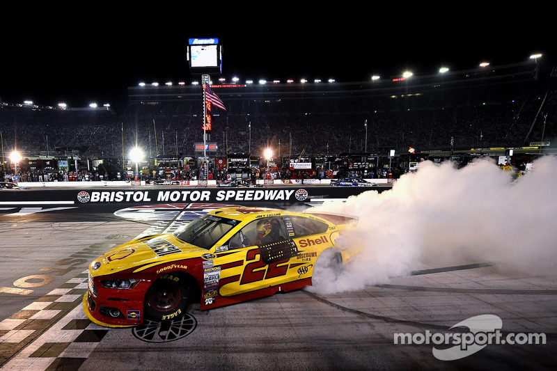 Vencedor da corrida Joey Logano, Team Penske Ford