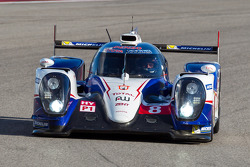 #8 Toyota Racing Toyota TS 040 - Hybrid: Anthony Davidson, Nicolas Lapierre, Sébastien Buemi
